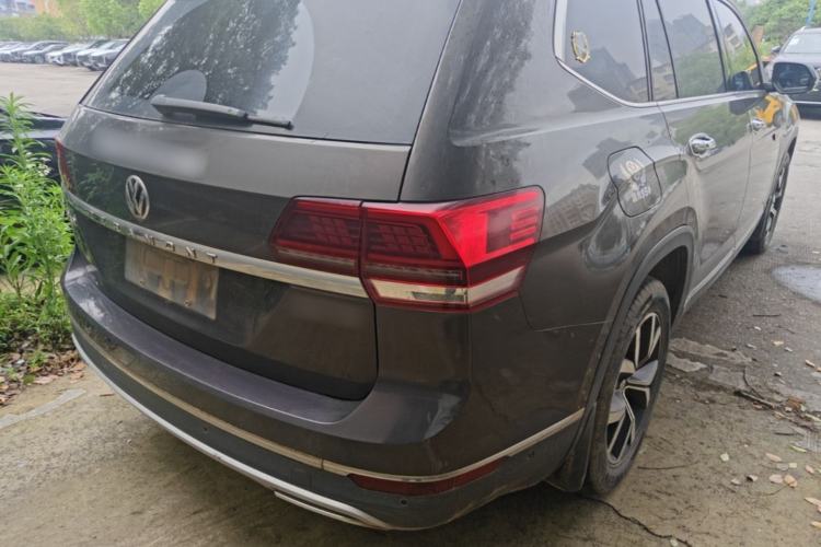 Used Volkswagen Teramont 2019 330TSI Two-Wheel-Drive Luxury Edition China V Standard Rear Right 45 Deg