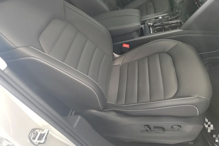 Used Volkswagen Teramont 2019 330TSI Two-Wheel-Drive Luxury Edition China VI Standard Right Front Seat