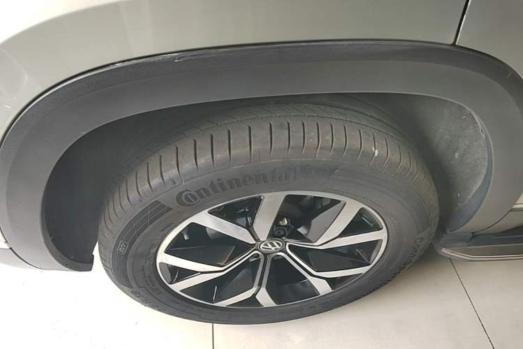 Used Volkswagen Teramont 2019 330TSI Two-Wheel-Drive Luxury Edition China VI Standard Right Rear Wheel Hub
