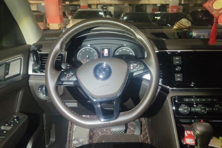 Used Volkswagen Teramont 2019 380TSI Four-Wheel Drive Luxury Version China VI Standard Steering Wheel