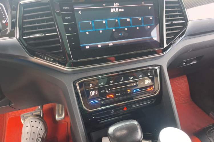 Used Volkswagen Teramont 2019 530 V6 Four-Wheel Drive Luxury Edition China VI Standard Audio And AC Panel