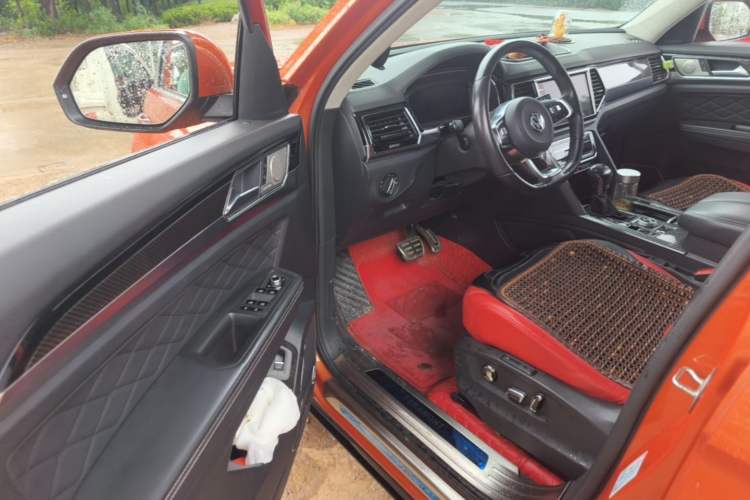 Used Volkswagen Teramont 2019 530 V6 Four-Wheel Drive Luxury Edition China VI Standard Driver Seat