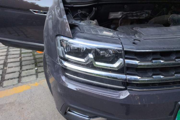 Used Volkswagen Teramont 2019 380TSI Four-Wheel Drive Luxury Version China V Standard Right Front Headlight