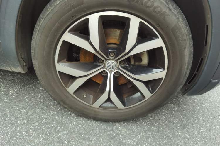 Used Volkswagen Teramont 2019 330TSI Two-Wheel-Drive Luxury Edition China VI Standard Right Front Wheel Hub