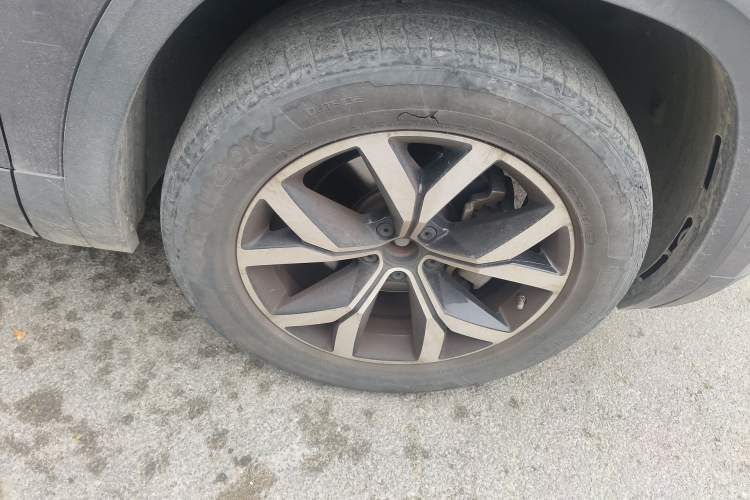 Used Volkswagen Teramont 2019 330TSI Two-Wheel-Drive Luxury Edition China VI Standard Right Front Wheel Hub