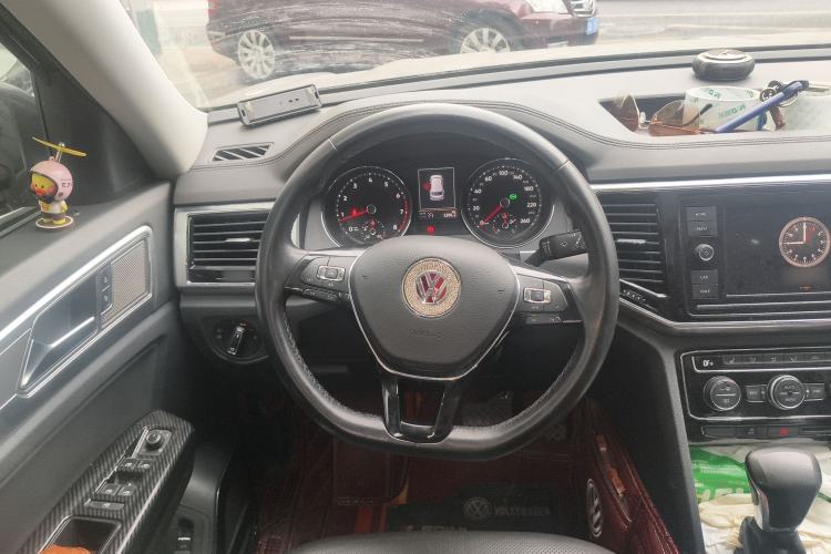 Used Volkswagen Teramont 2019 330TSI Two-Wheel-Drive Luxury Edition China VI Standard Steering Wheel