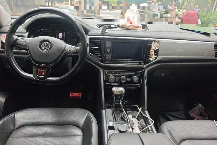 Used Volkswagen Teramont 2019 380TSI Four-Wheel Drive Luxury Version China VI Standard Center Console