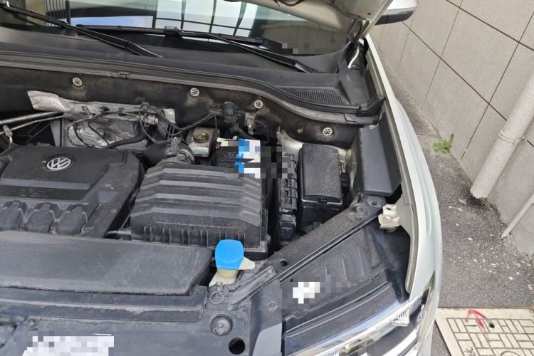 Used Volkswagen Teramont 2019 330TSI Two-Wheel-Drive Luxury Edition China VI Standard Engine Bay Left