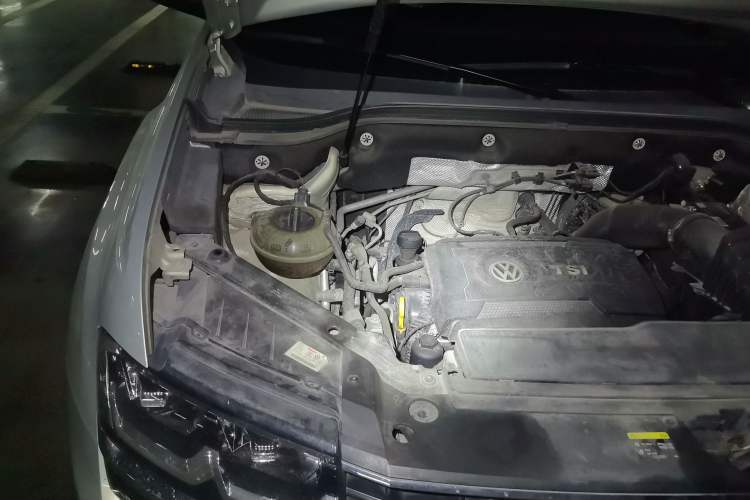 Used Volkswagen Teramont 2019 380TSI Four-Wheel Drive Luxury Version China VI Standard Engine Bay Right