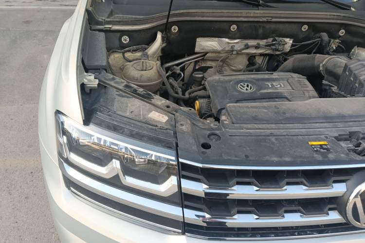 Used Volkswagen Teramont 2019 380TSI Four-Wheel Drive Comfort Edition China VI Standard Engine Bay Right