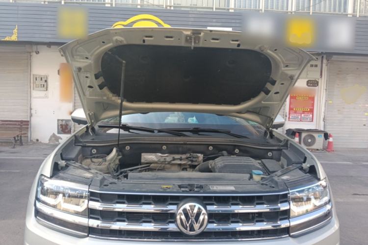 Used Volkswagen Teramont 2019 380TSI Four-Wheel Drive Comfort Edition China VI Standard Engine Bay