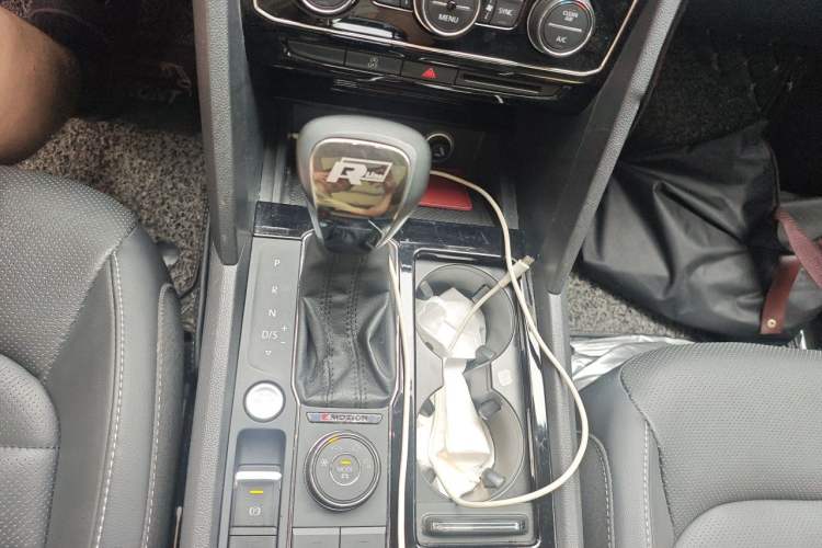 Used Volkswagen Teramont 2019 380TSI Four-Wheel Drive Luxury Version China VI Standard Gear Lever