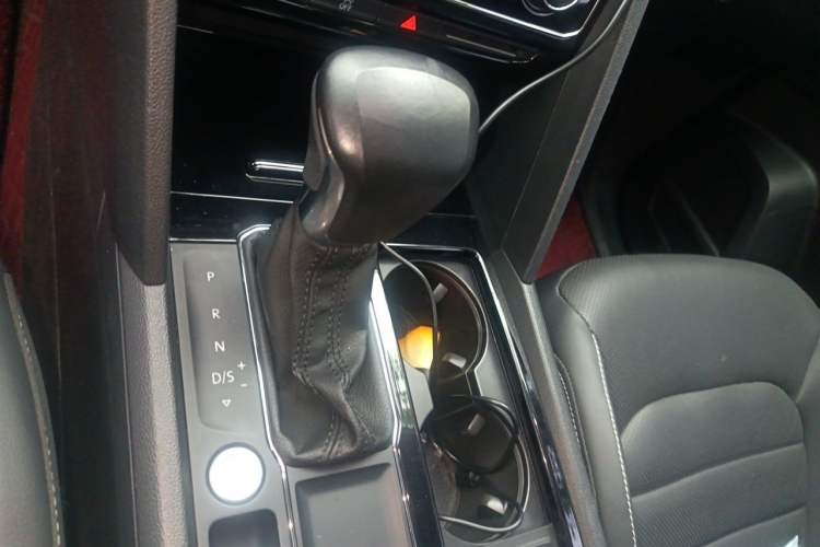 Used Volkswagen Teramont 2019 330TSI Two-Wheel-Drive Luxury Edition China V Standard Gear Lever
