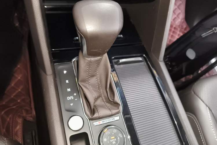 Used Volkswagen Teramont 2019 380TSI Four-Wheel Drive Flagship Model China V Standard Gear Lever