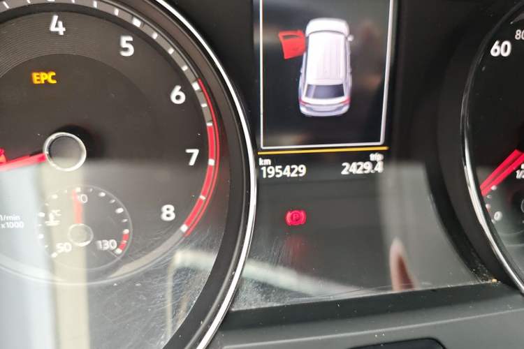 Used Volkswagen Teramont 2019 330TSI Two-Wheel-Drive Luxury Edition China VI Standard Odometer Close Up