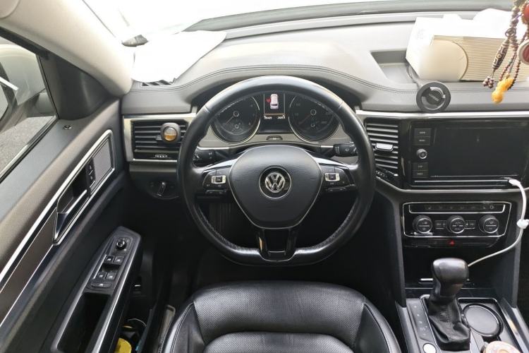 Used Volkswagen Teramont 2019 330TSI Two-Wheel-Drive Luxury Edition China VI Standard Steering Wheel