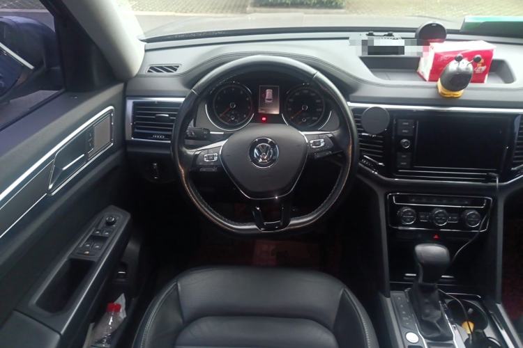 Used Volkswagen Teramont 2019 330TSI Two-Wheel-Drive Luxury Edition China V Standard Steering Wheel