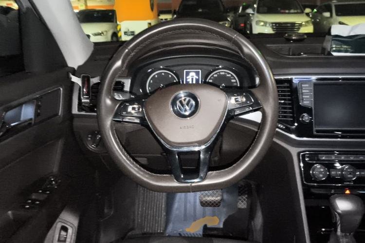 Used Volkswagen Teramont 2019 380TSI Four-Wheel Drive Luxury Version China V Standard Steering Wheel