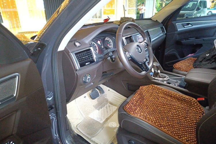 Used Volkswagen Teramont 2019 330TSI Two-Wheel-Drive Luxury Edition China VI Standard Driver Seat