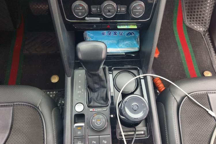 Used Volkswagen Teramont 2019 380TSI Four-Wheel Drive Luxury Version China VI Standard Gear Lever