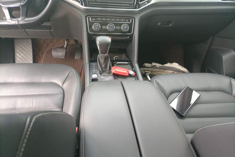 Used Volkswagen Teramont 2019 380TSI Four-Wheel Drive Luxury Version China VI Standard Gear Lever