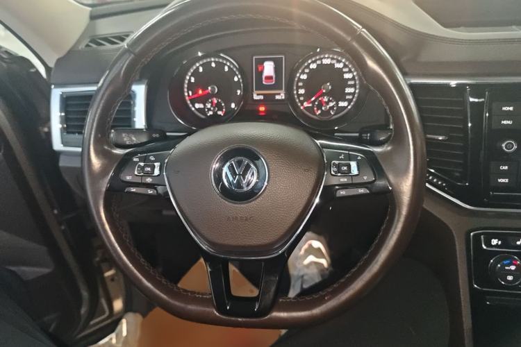 Used Volkswagen Teramont 2019 380TSI Four-Wheel Drive Luxury Version China V Standard Steering Wheel