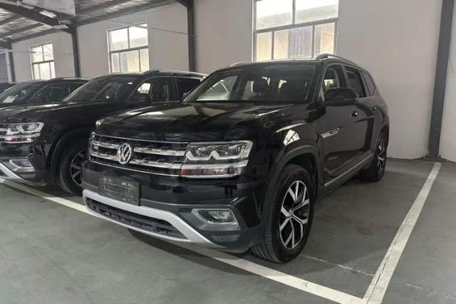Ojetý Volkswagen Teramont 2020 Revised Version 530 V6 Four-Wheel Drive Luxury Edition