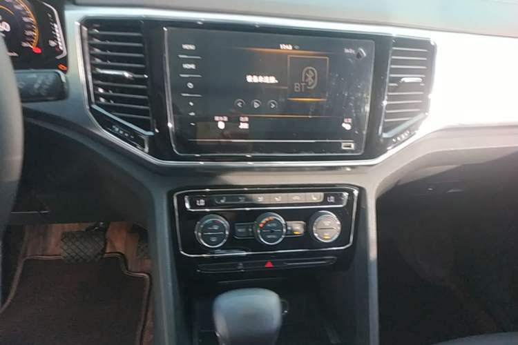 Used Volkswagen Teramont 2020 330TSI Two-Wheel-Drive Luxury Edition China VI Standard Audio And AC Panel