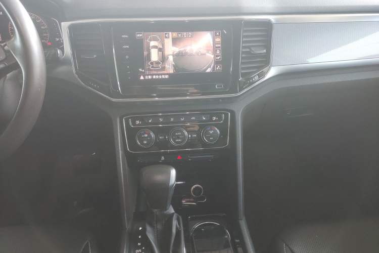 Used Volkswagen Teramont 2020 380TSI Four-Wheel Drive Luxury Version China VI Standard Audio And AC Panel