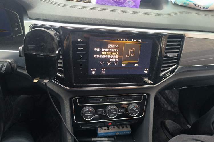 Used Volkswagen Teramont 2020 Revised Version 380TSI Four-Wheel Drive Comfort Edition Audio And AC Panel