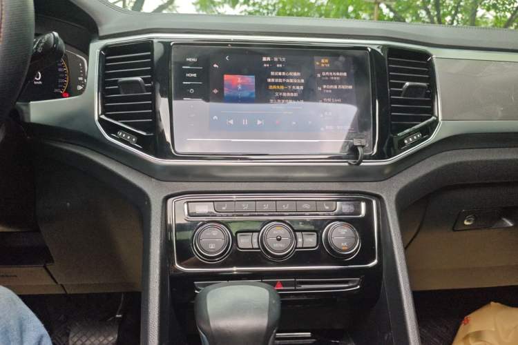 Used Volkswagen Teramont 2020 330TSI Two-Wheel-Drive Luxury Edition China V Standard Audio And AC Panel