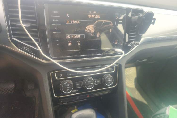 Used Volkswagen Teramont 2020 Revised Version 330TSI Two-Wheel Drive Luxury Edition Audio And AC Panel