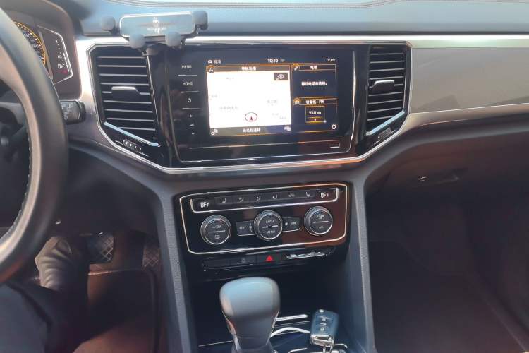 Used Volkswagen Teramont 2020 380TSI Four-Wheel Drive Luxury Edition China V Standard Audio And AC Panel