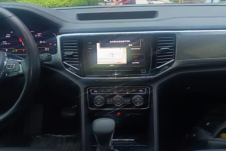 Used Volkswagen Teramont 2020 330TSI Two-Wheel-Drive Luxury Edition China VI Standard Audio And AC Panel
