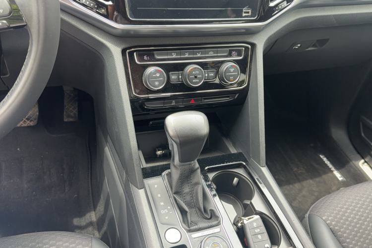 Used Volkswagen Teramont 2020 380TSI Four-Wheel Drive Comfort Edition China VI Standard Audio And AC Panel