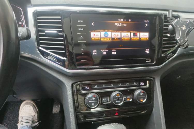 Used Volkswagen Teramont 2020 330TSI Two-Wheel-Drive Luxury Edition China VI Standard Audio And AC Panel