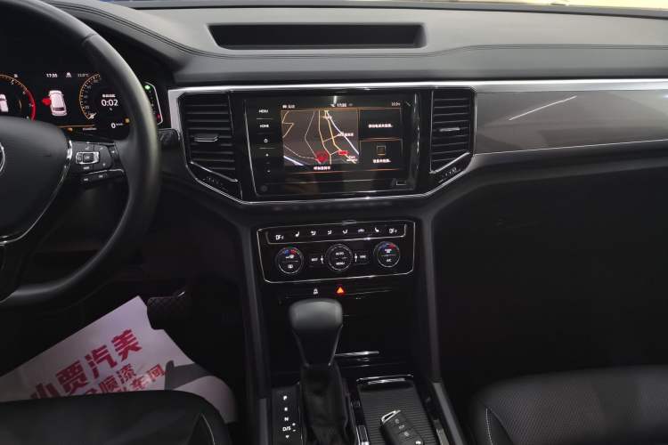 Used Volkswagen Teramont 2020 Revised Version 380TSI Four-Wheel Drive Luxury Edition Audio And AC Panel