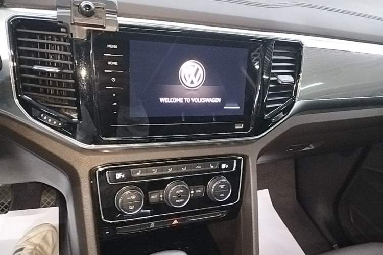 Used Volkswagen Teramont 2020 330TSI Two-Wheel-Drive Luxury Edition China VI Standard Audio And AC Panel