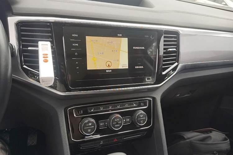 Used Volkswagen Teramont 2020 Revised Version 330TSI Two-Wheel Drive Luxury Edition Audio And AC Panel