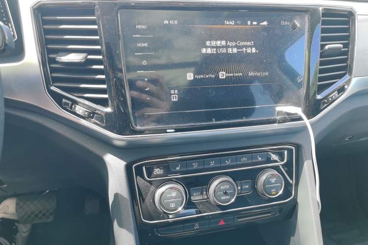 Used Volkswagen Teramont 2020 380TSI Four-Wheel Drive Luxury Version China VI Standard Audio And AC Panel
