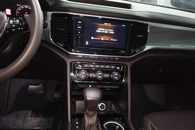 Used Volkswagen Teramont 2020 330TSI Two-Wheel-Drive Luxury Edition China VI Standard Audio And AC Panel