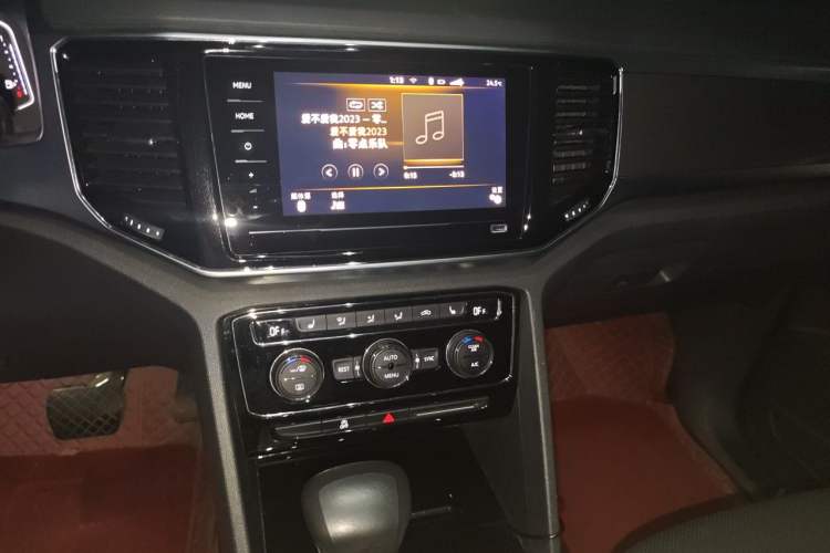 Used Volkswagen Teramont 2020 330TSI Two-Wheel-Drive Luxury Edition China VI Standard Audio And AC Panel