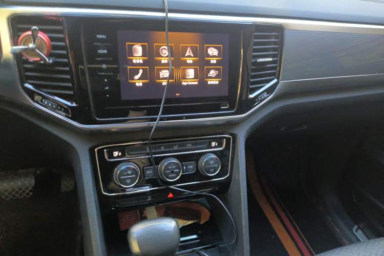 Used Volkswagen Teramont 2020 380TSI Four-Wheel Drive Comfort Edition China VI Standard Audio And AC Panel