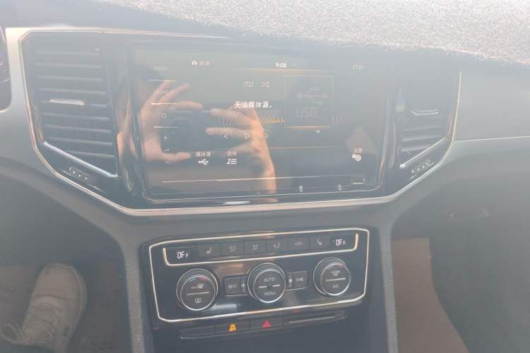 Used Volkswagen Teramont 2020 380TSI Four-Wheel Drive Luxury Version China VI Standard Audio And AC Panel