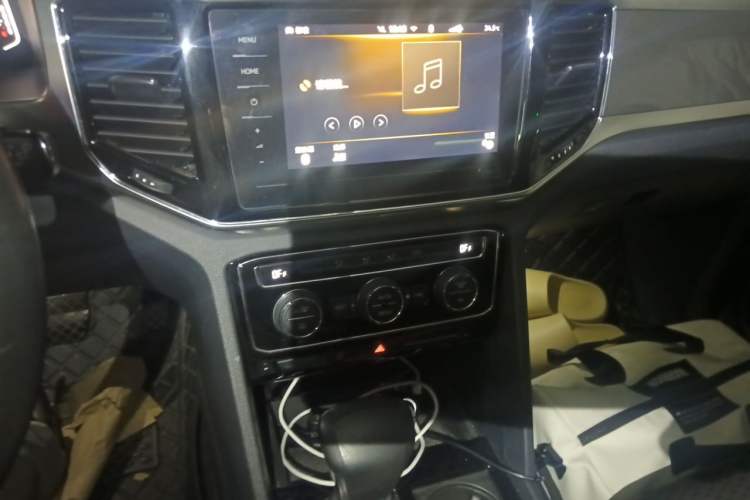 Used Volkswagen Teramont 2020 380TSI Four-Wheel Drive Comfort Edition China VI Standard Audio And AC Panel