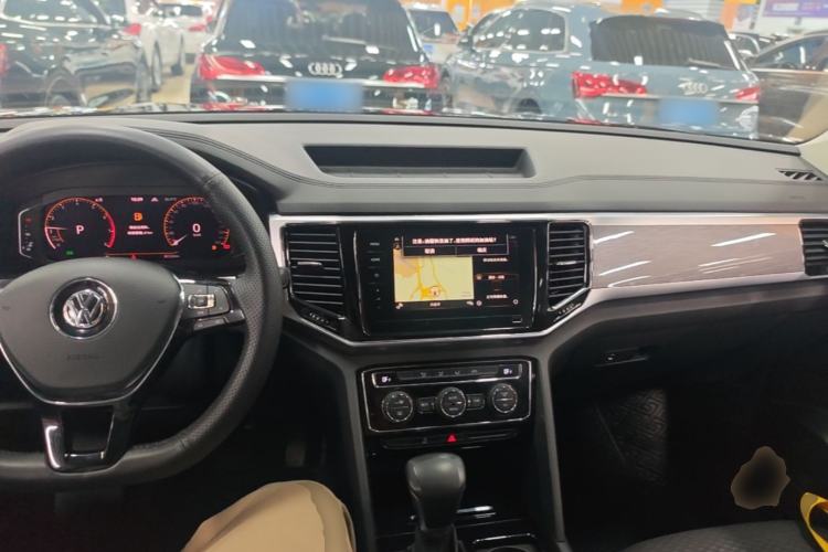 Used Volkswagen Teramont 2020 Revised Version 380TSI Four-Wheel Drive Comfort Edition Center Console