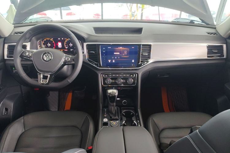 Used Volkswagen Teramont 2020 Revised Version 380TSI Four-Wheel Drive Luxury Edition Center Console