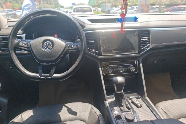 Used Volkswagen Teramont 2020 380TSI Four-Wheel Drive Luxury Version China VI Standard Center Console