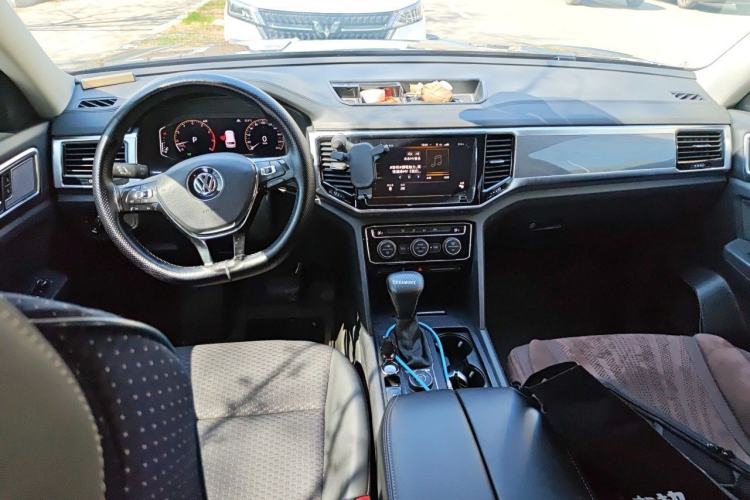 Used Volkswagen Teramont 2020 380TSI Four-Wheel Drive Comfort Edition China VI Standard Center Console
