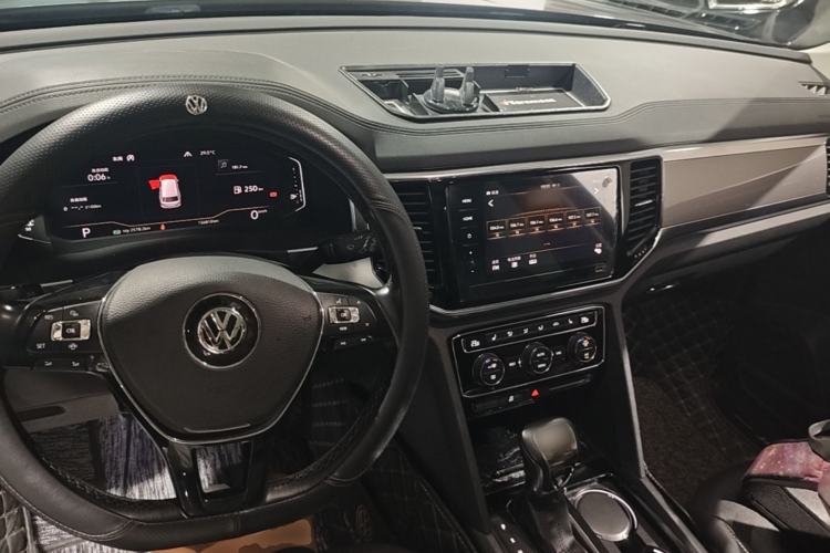 Used Volkswagen Teramont 2020 380TSI Four-Wheel Drive Luxury Version China VI Standard Center Console